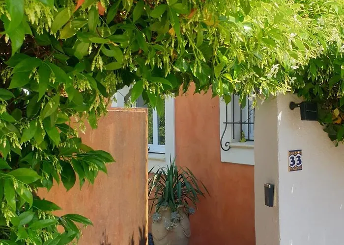 Villa Art Deco - Piscine-wifi-parking Maraussan
