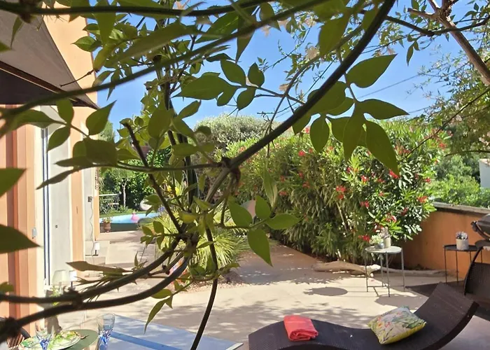 Art Deco - Piscine-wifi-parking *